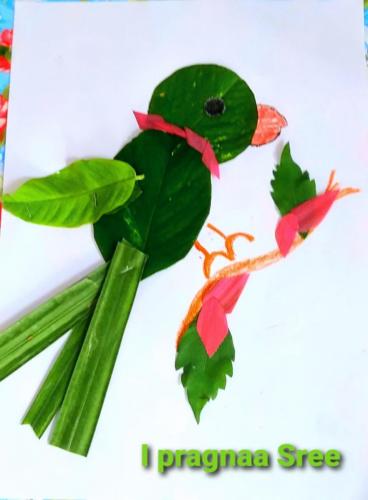 Weekend activity by our Tiny Tots "Fouliart" Creating scenery with colourful leaves.